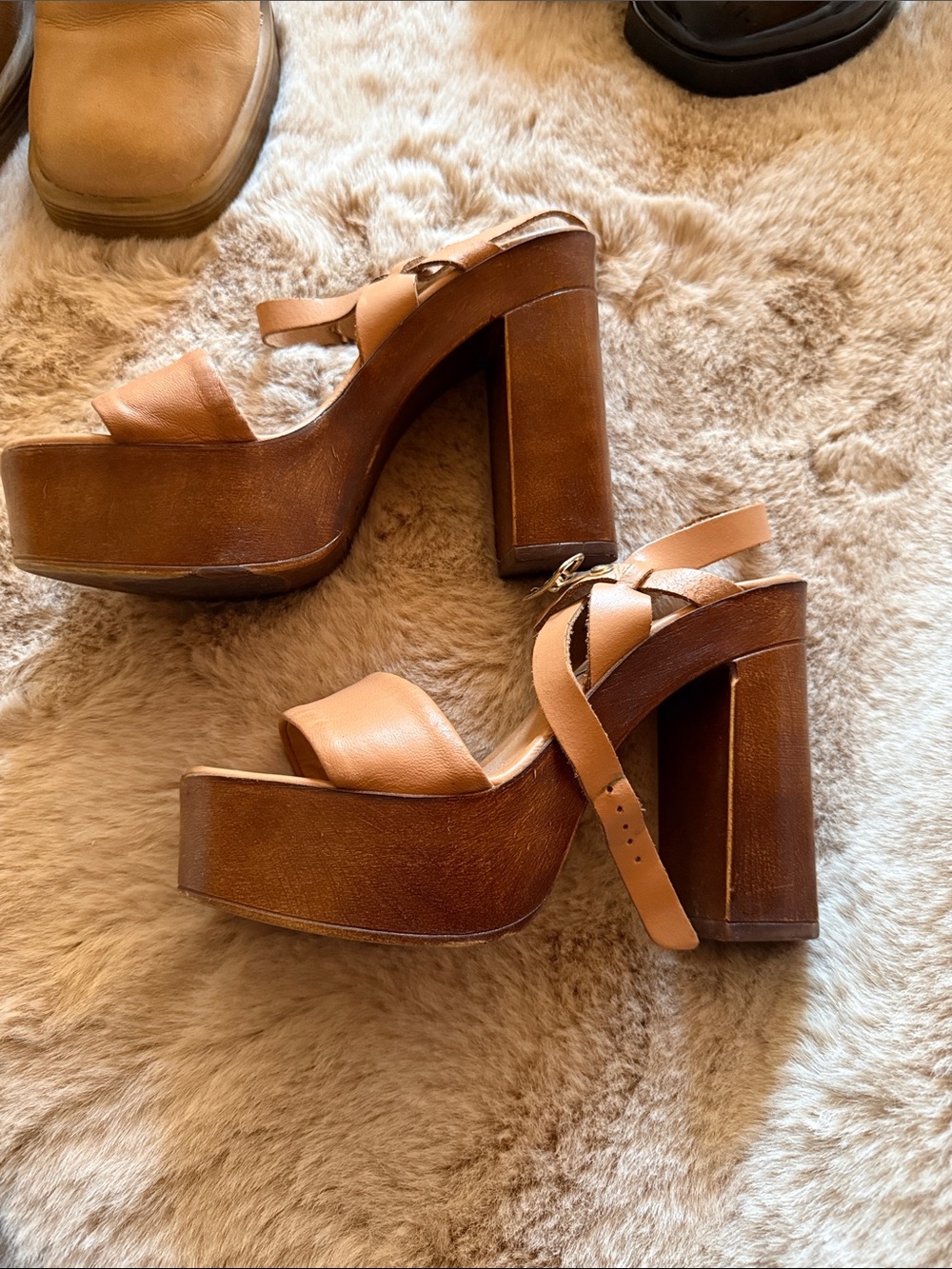Steve Madden Brown Leather Platform Sandals with Ankle Wrap